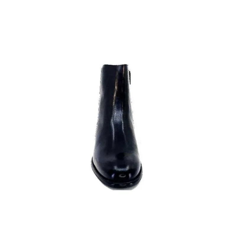 Ivoire 8234 Cuir Noir