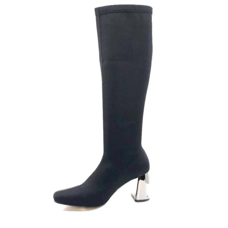 Ivoire B335-05 Microfibre Noir