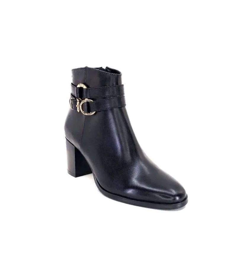 Regard Joan 01 Cuir Noir
